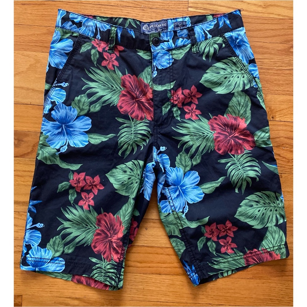 Men’s American Rag Floral Light Weight Shorts